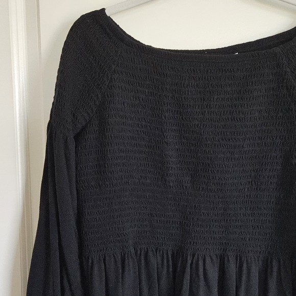 J Jill Black Smocked 3/4 Sleeve Flowy Blouse Top Women's Size Medium - Picture 2 of 8
